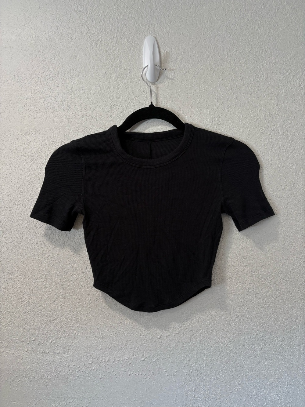 Black Short Sleeve Crop Tee - Women Tops